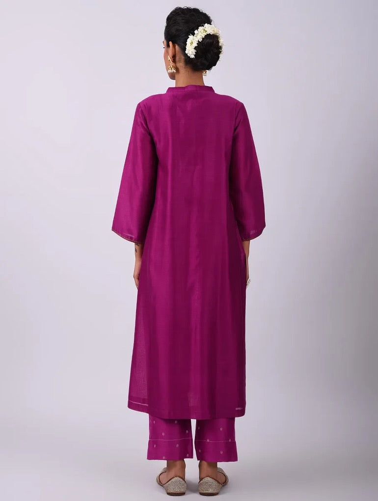 Surkh Magenta Chanderi Embroidered Kurta Set