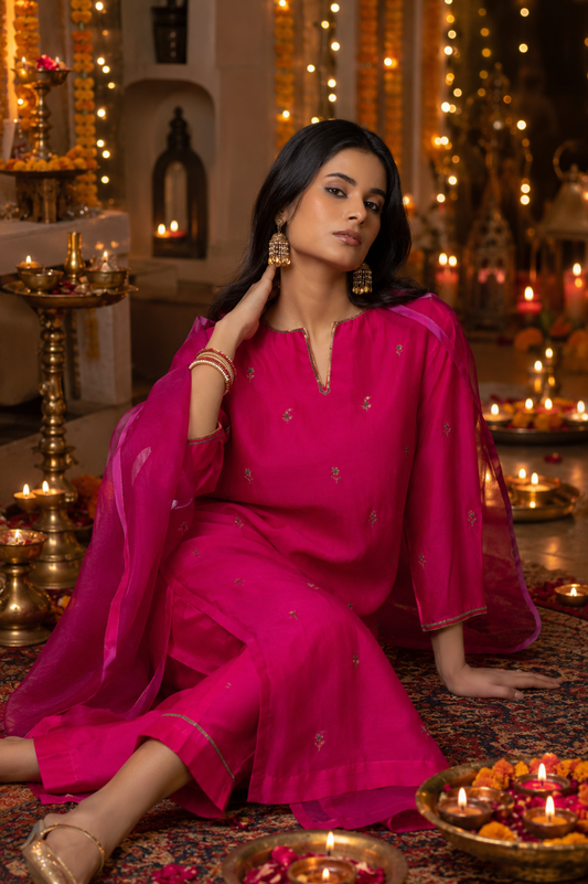 Taara Fuchsia Hand Embroidered Kurta Set