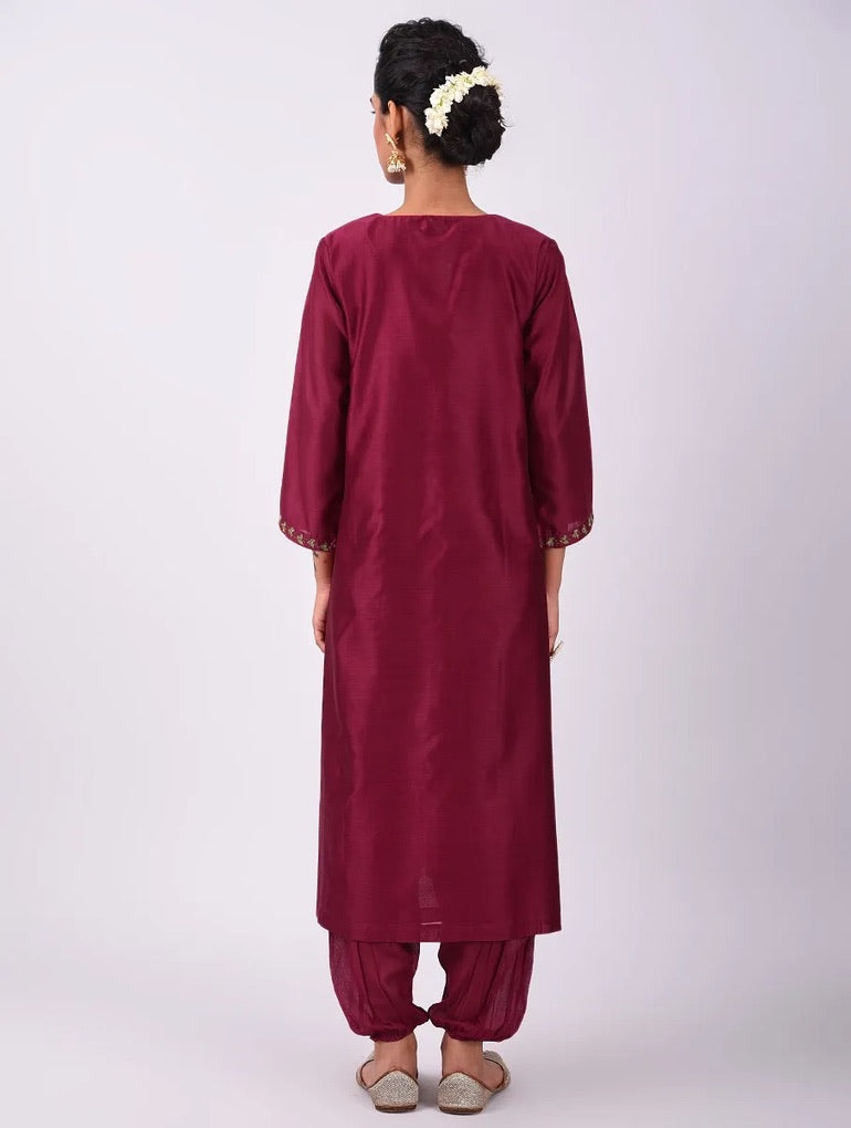 Surkh Maroon Chanderi Embroidered Kurta Set