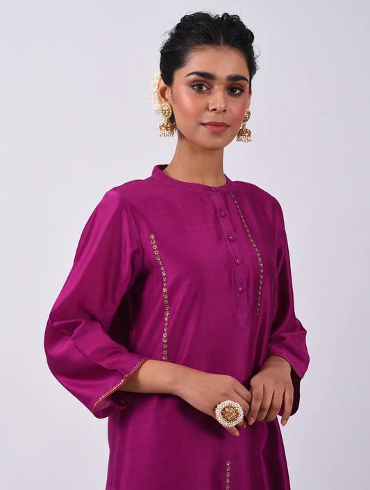 Surkh Magenta Chanderi Embroidered Kurta Set