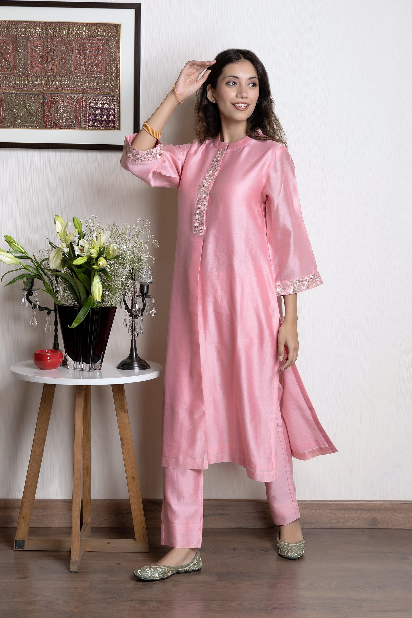 Nakkashi Pink Chanderi Embroidered Kurta Set