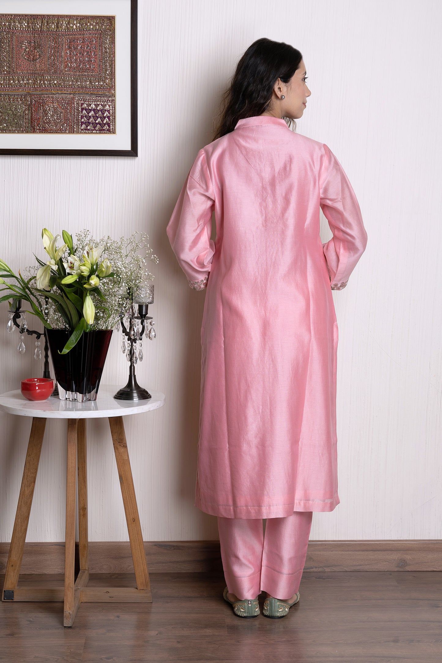 Nakkashi Pink Chanderi Embroidered Kurta Set