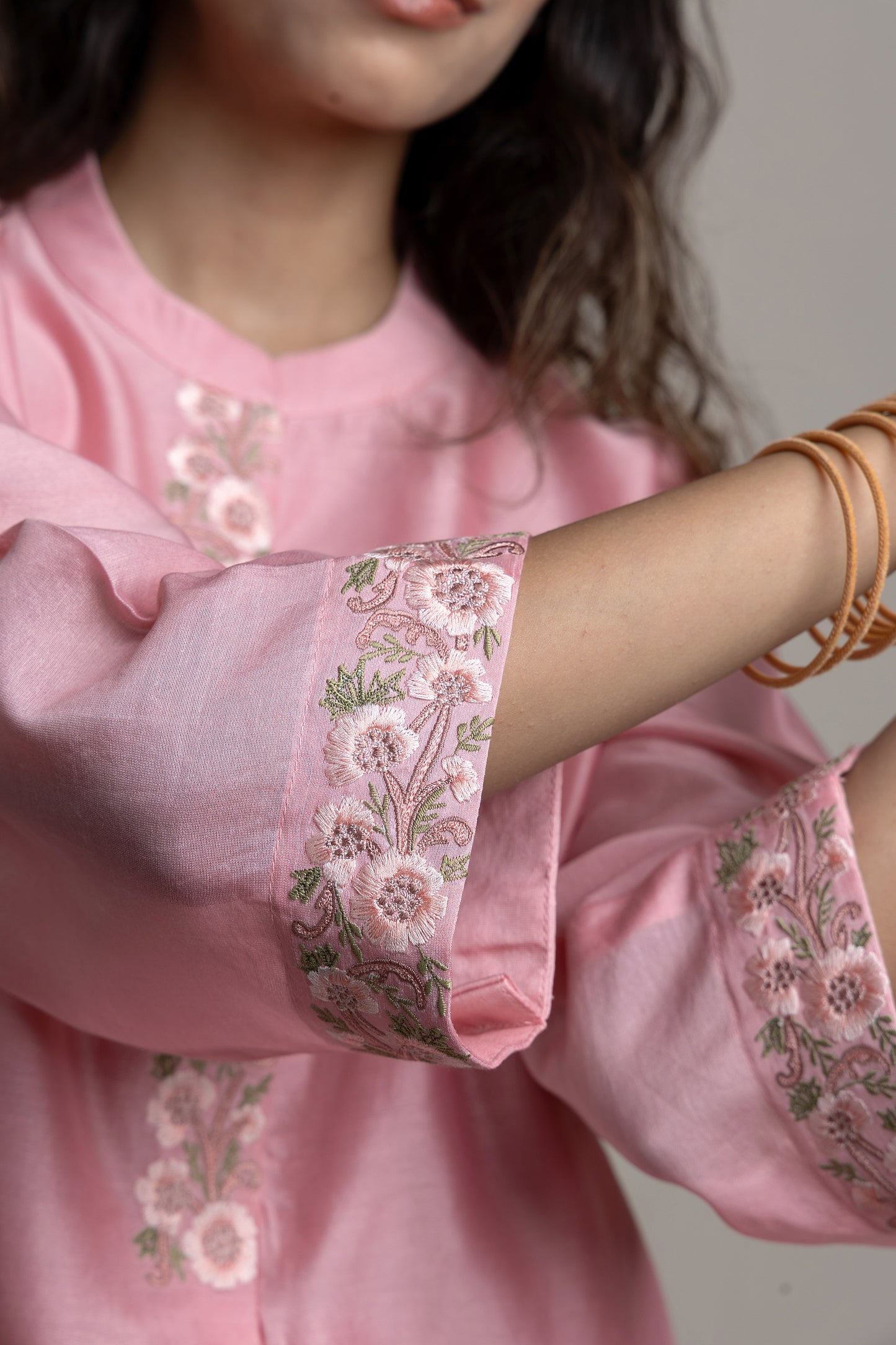 Nakkashi Pink Chanderi Embroidered Kurta Set