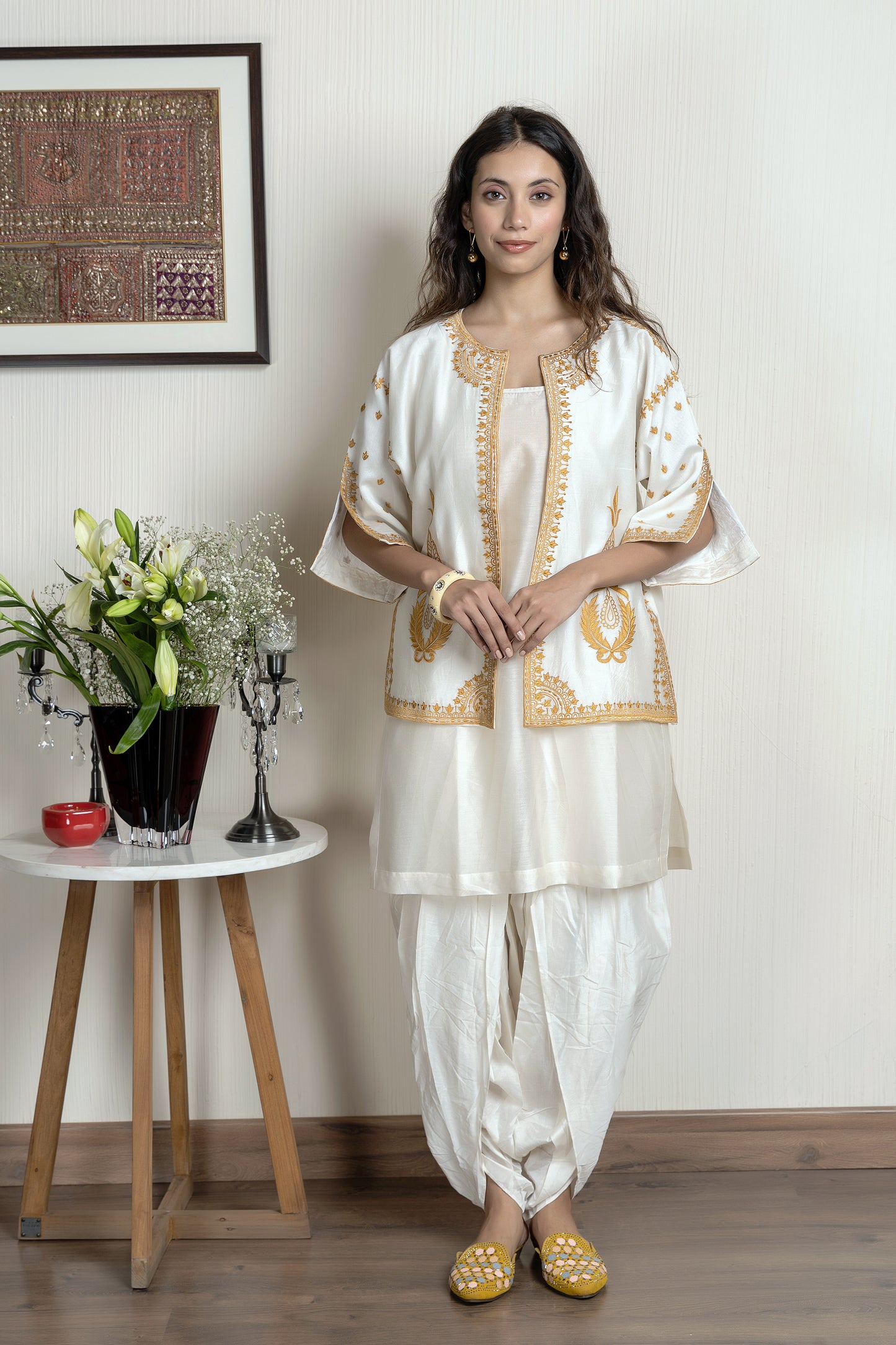 Nakkashi Off White Chanderi Embroidered Set