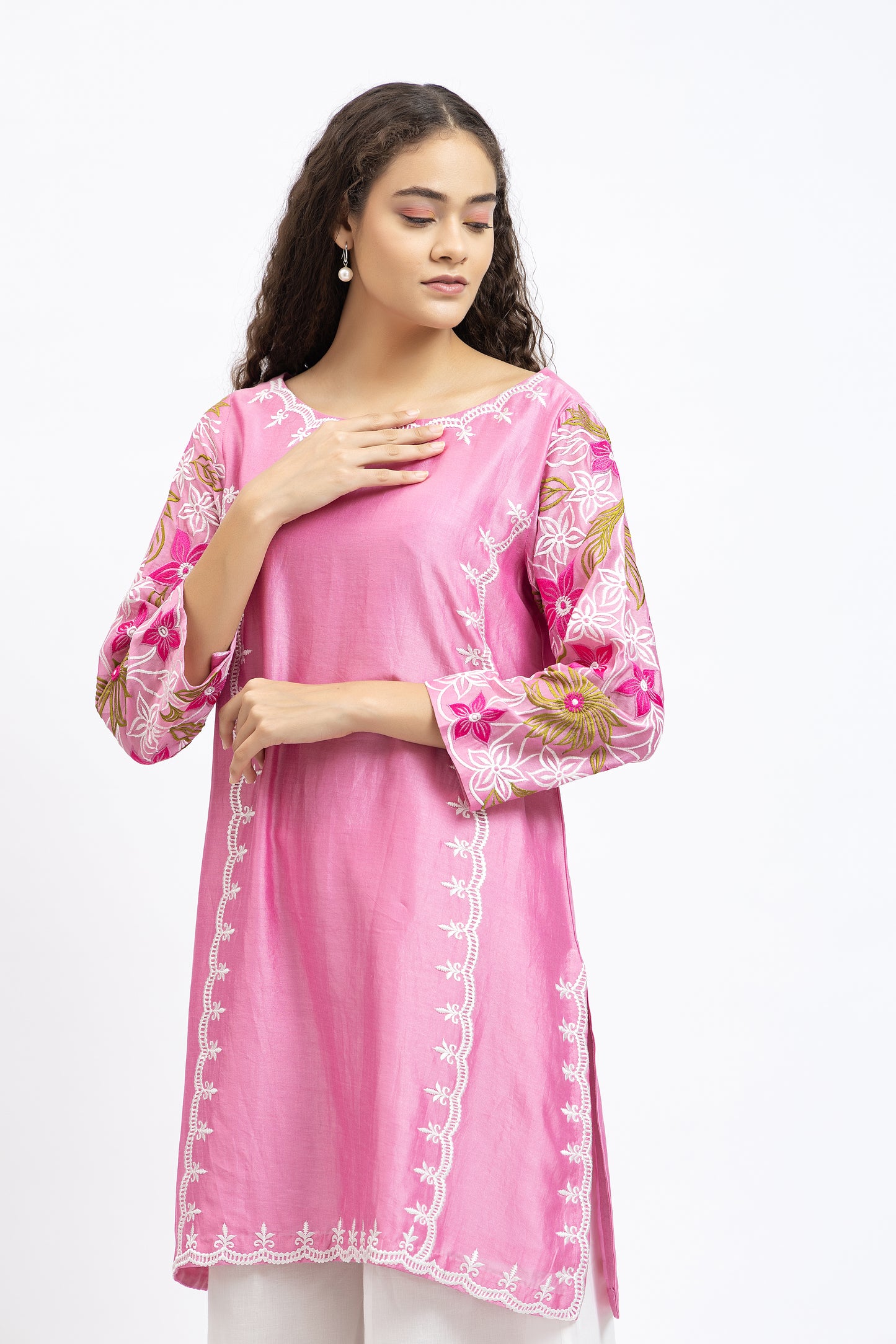 Bageecha Pink Chanderi Embroidered Kurta Set