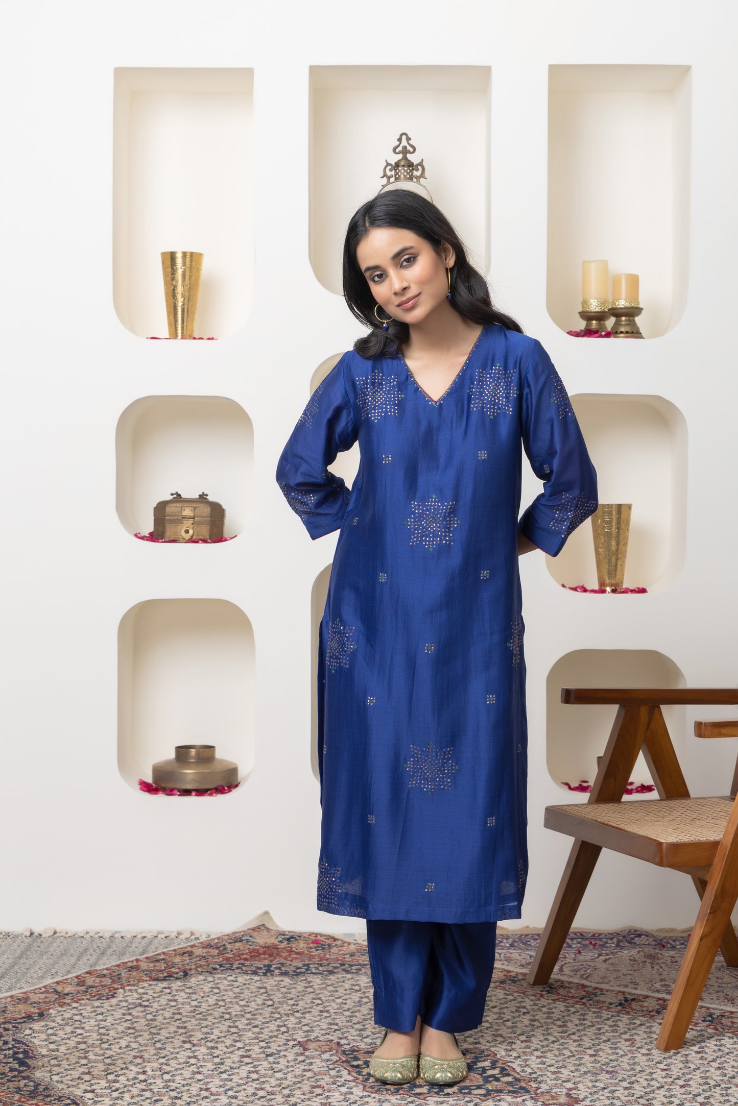 Taara Navy Blue Hand Embroidered Kurta Set