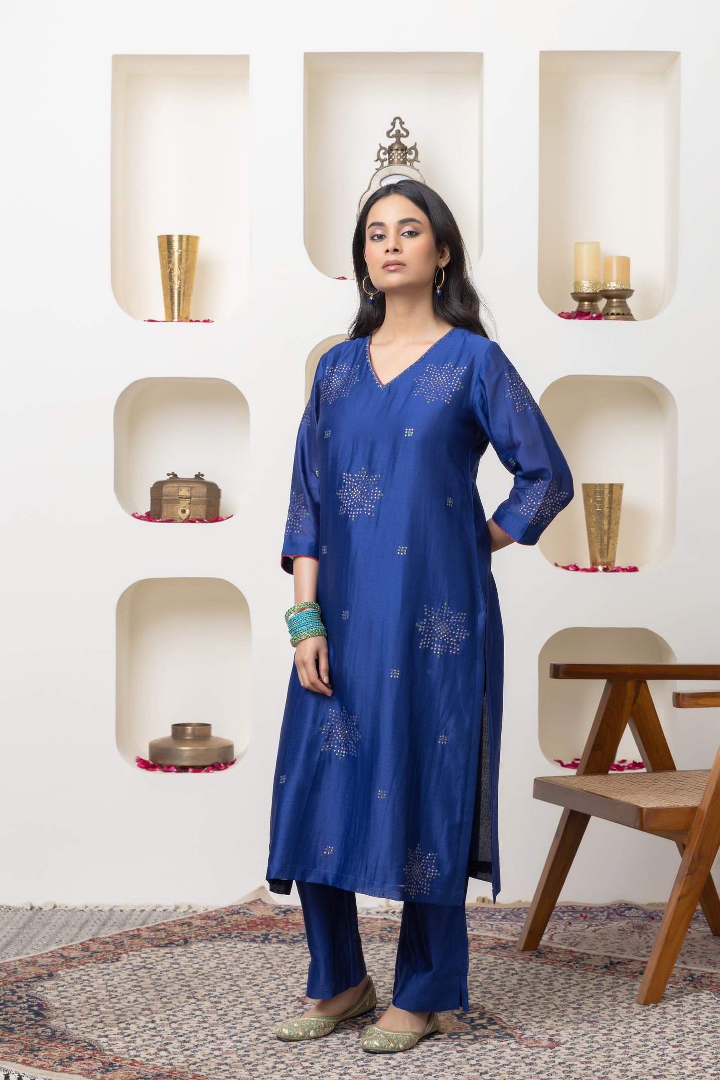 Taara Navy Blue Hand Embroidered Kurta Set