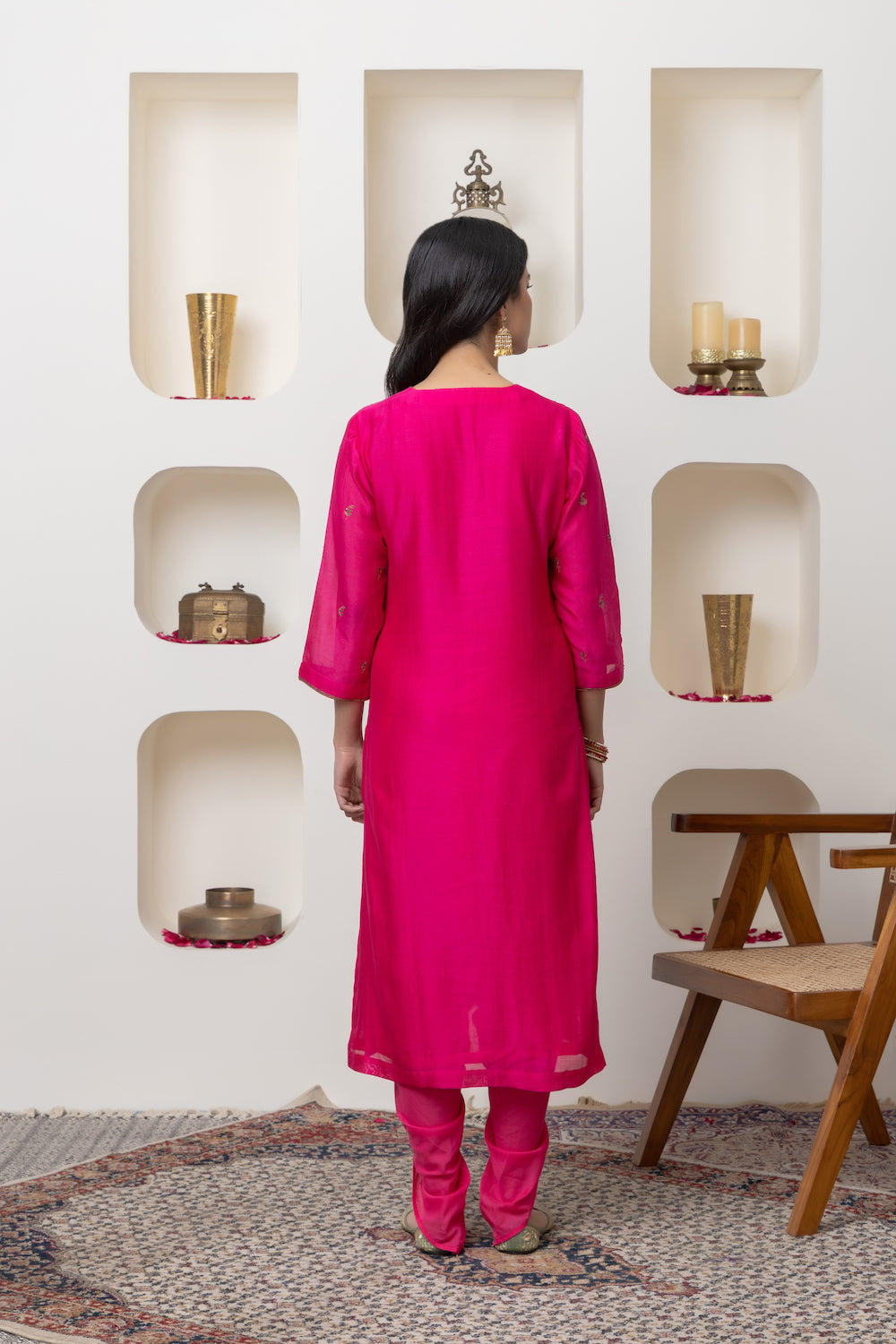 Taara Fuchsia Hand Embroidered Kurta Set