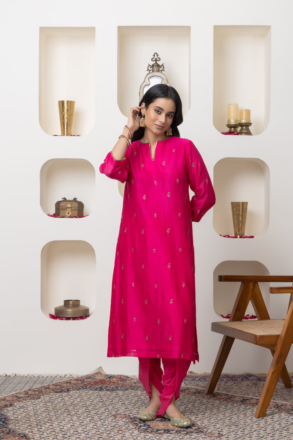 Taara Fuchsia Hand Embroidered Kurta Set