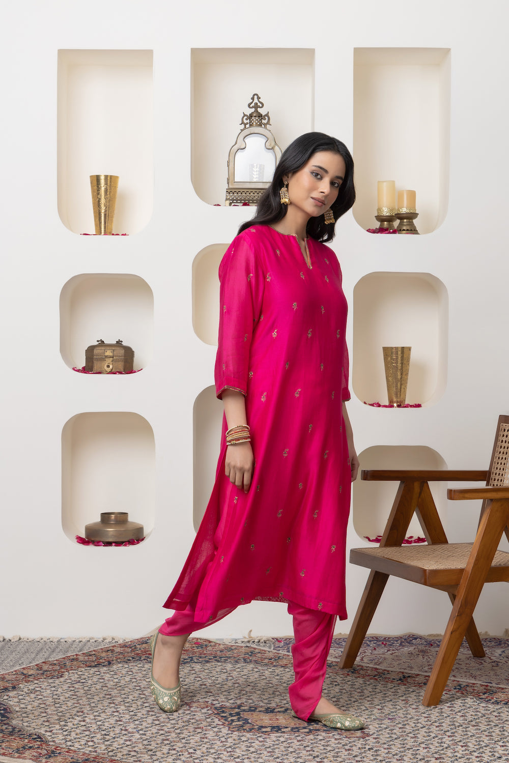 Taara Fuchsia Hand Embroidered Kurta Set