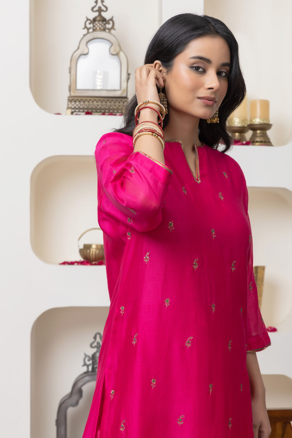 Taara Fuchsia Hand Embroidered Kurta Set