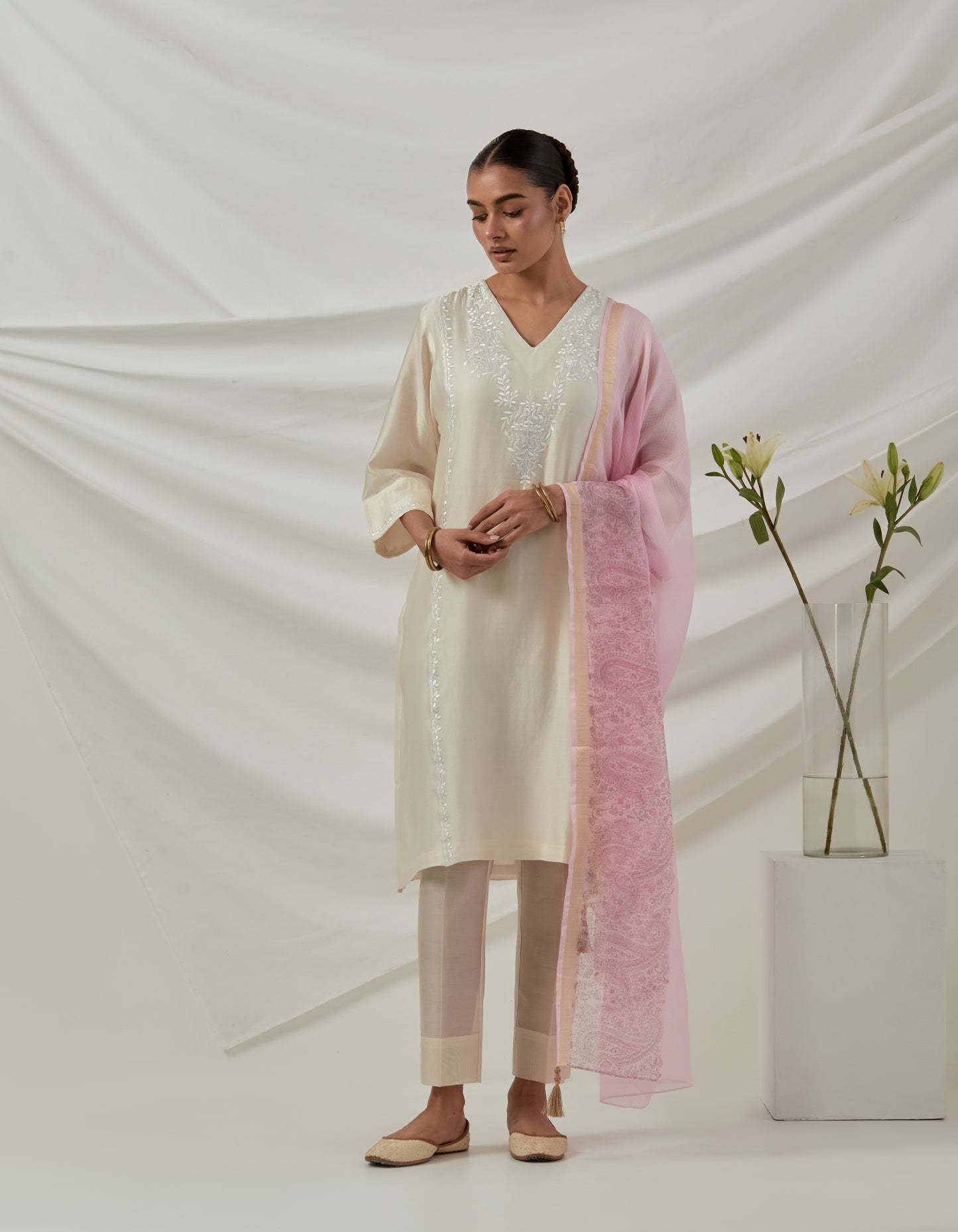 Rit Off White Chanderi Embroidered Kurta Set