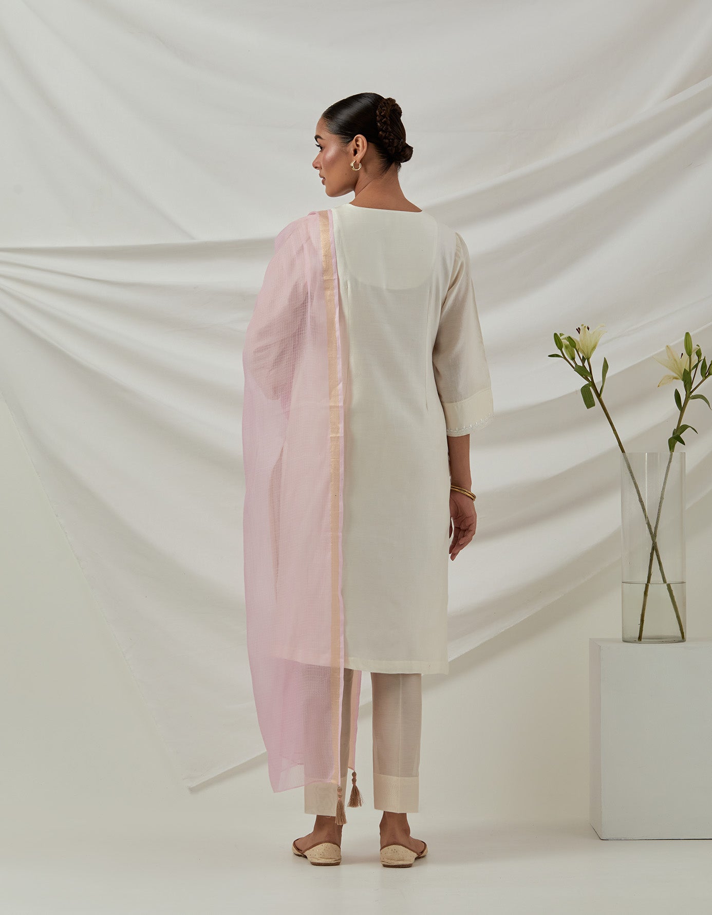Rit Off White Chanderi Embroidered Kurta Set