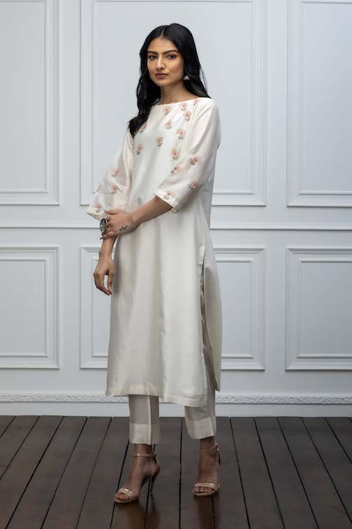 Ishaya Off White Hand Embroidered Kurta Set