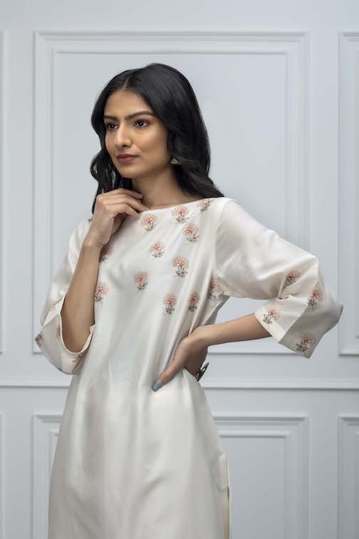 Ishaya Off White Hand Embroidered Kurta Set